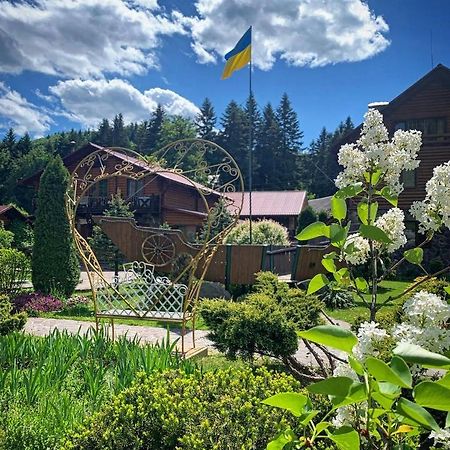 Готель Жди Ня Єво Instagram Zhdenievo Hotel Zhdeniievo Ngoại thất bức ảnh